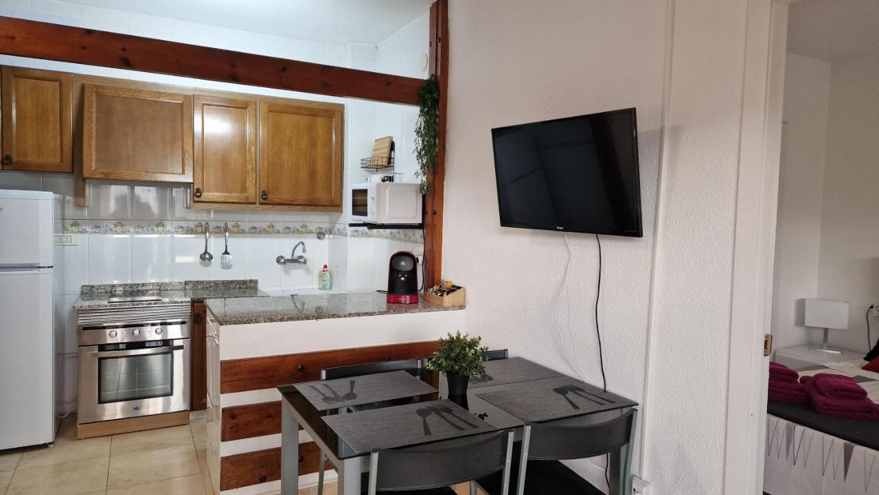 贝尼卡西姆Apartamento De 1 Habitacion Frente Al Mar Y Con Piscina公寓 外观 照片