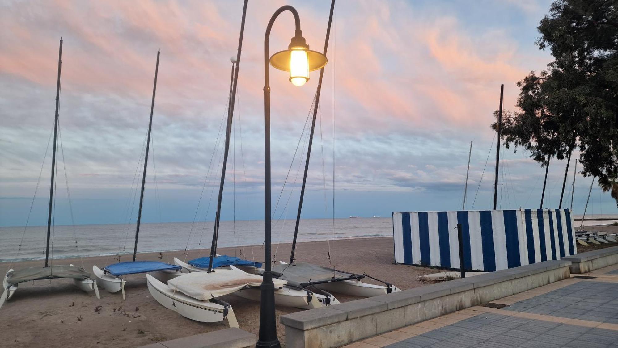 贝尼卡西姆Apartamento De 1 Habitacion Frente Al Mar Y Con Piscina公寓 外观 照片